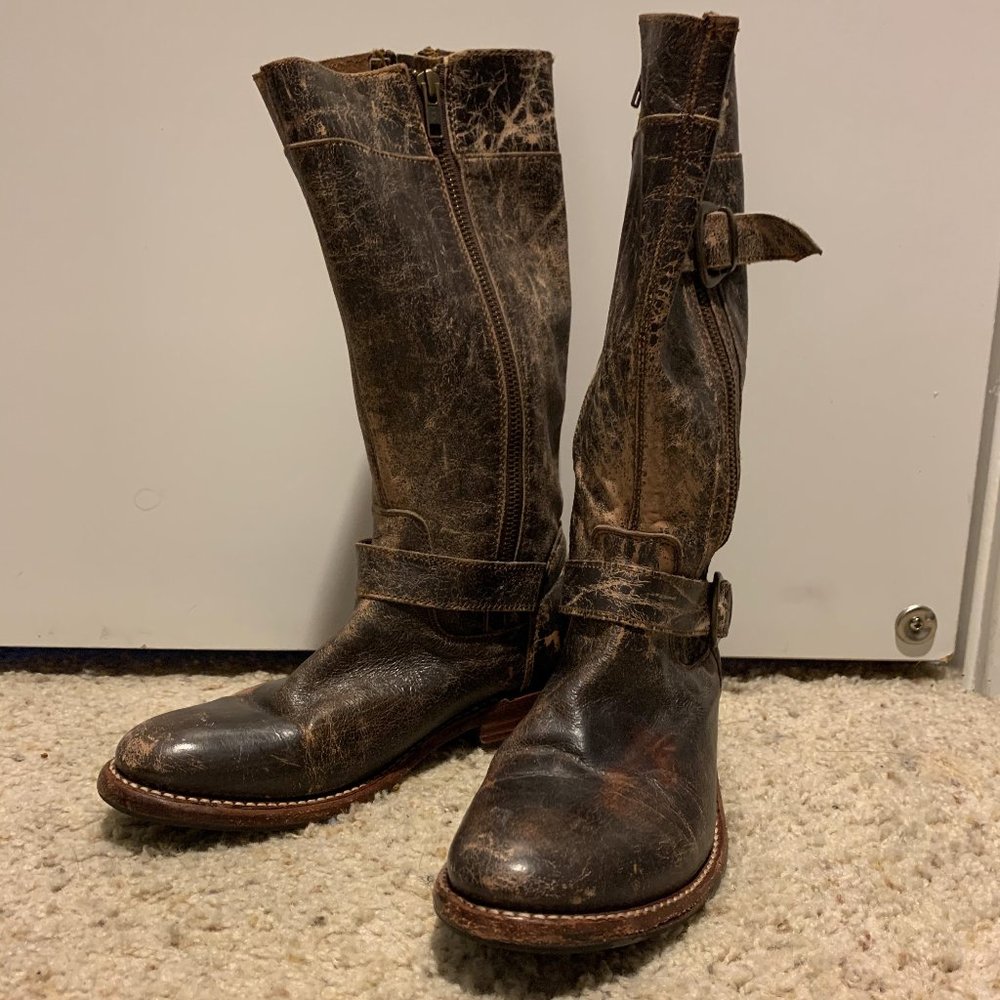 EUC Bed Stu Gogo Lug Distressed Boots